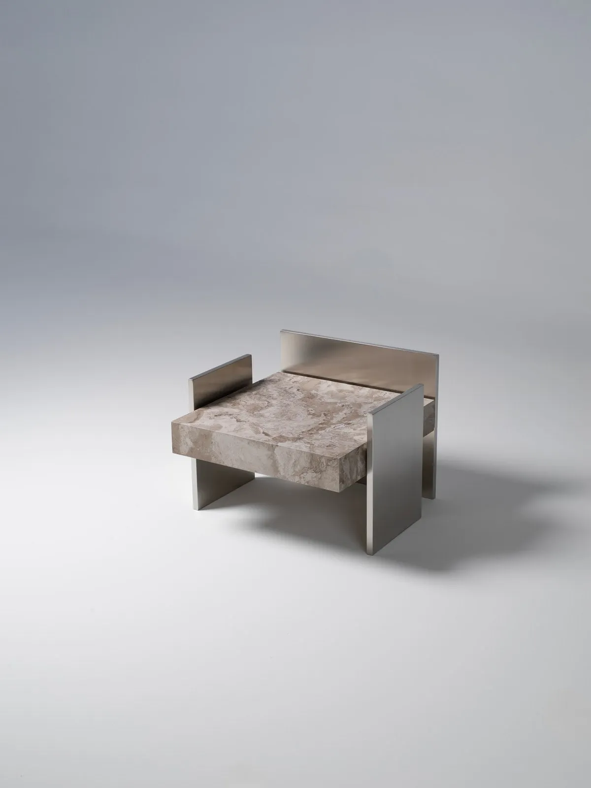 Porcelanosa: PØ piece by BETA Ø in XTONE Camouflage on a stainless steel frame